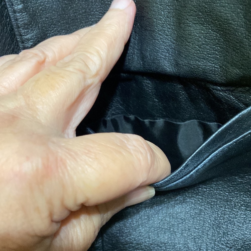 Chadwick’s Genuine Black Leather Blazer - Picture 3 of 8